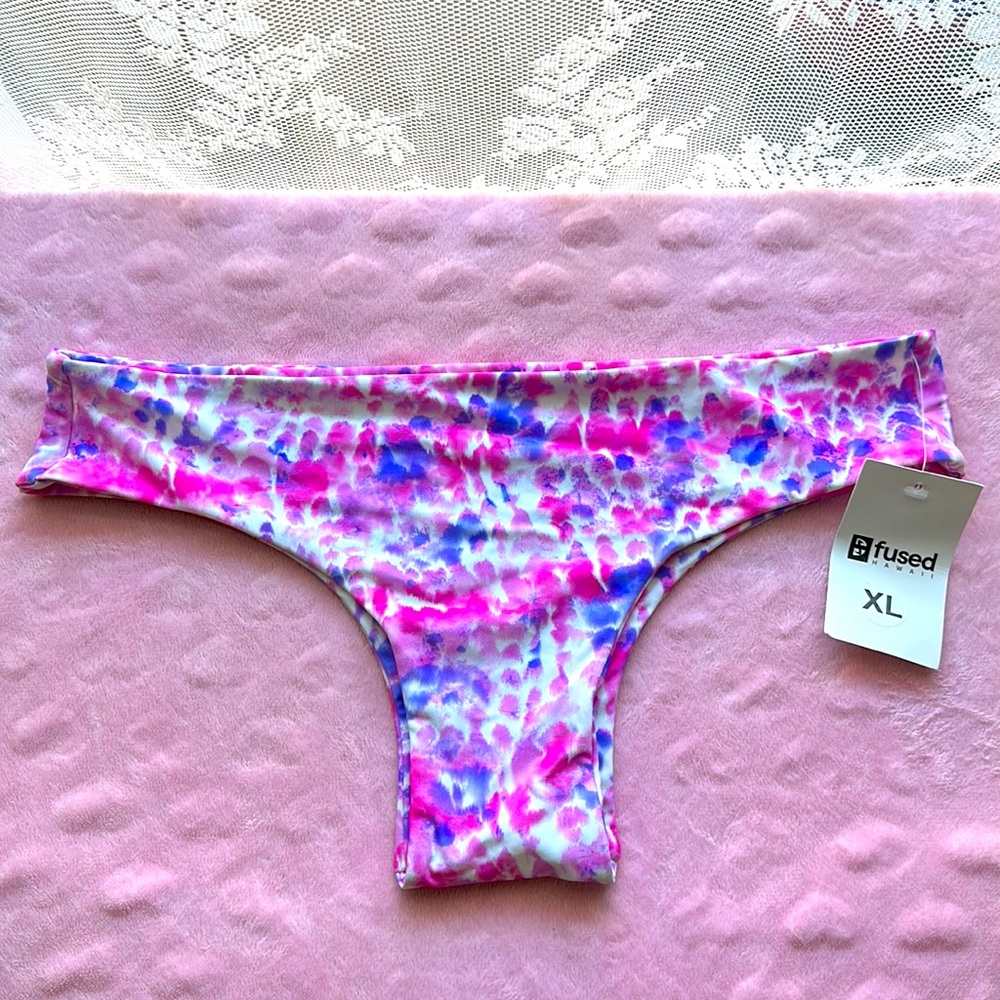 Fused Hawaii bikini bottom.